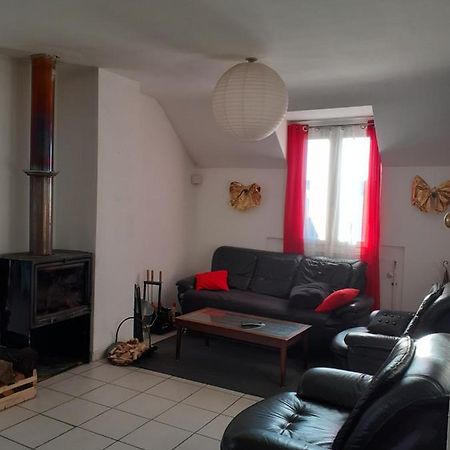 Appartement Spacieux Et Lumineux Олорон-Сен-Мари Екстериор снимка