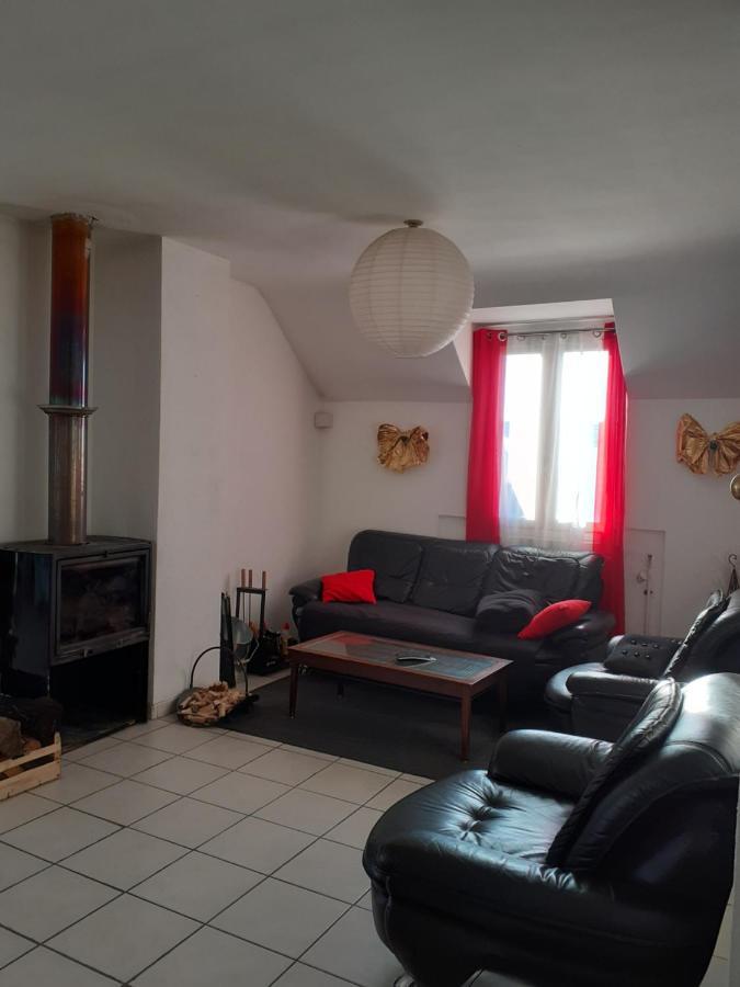 Appartement Spacieux Et Lumineux Олорон-Сен-Мари Екстериор снимка